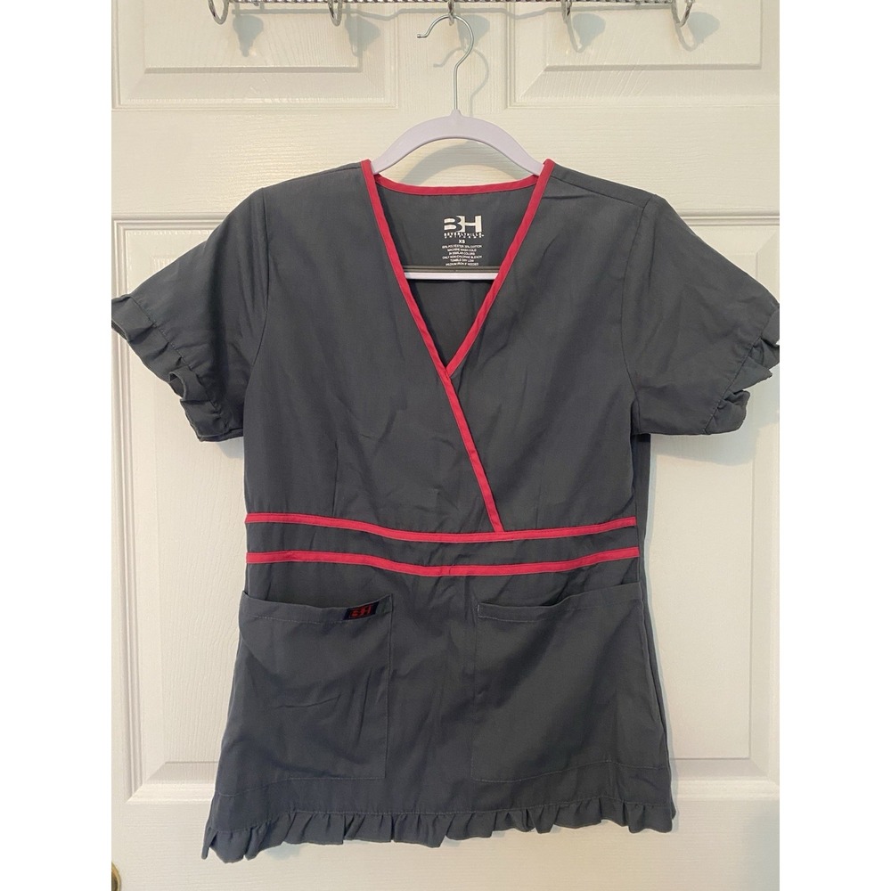 Beverly Hills Women's Scrub Top Size XS‎ Ruffle Grey And Pink Top